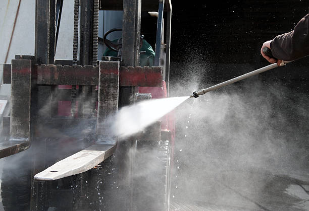 Professional Pressure Washing Services in River Rouge, MI